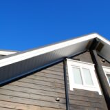 サッシからの雨漏りは火災保険で直せる？適用条件から申請方法まで徹底解説！