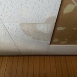 雨漏りで天井の張替えが必要？費用相場と安く抑えるコツを徹底解説