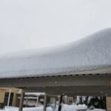 北陸の屋根雪害対策｜雪で屋根・雨どいを壊さないためにできること
